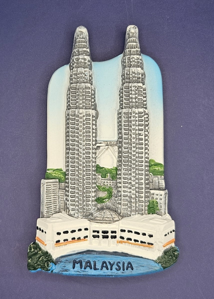 Malaysia - Kuala Lumpur – Iconic Twin Towers Skyline 3D Magnet