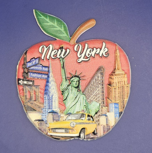 USA - New York - Statue of Liberty & Skyline Apple Design 3D Magnet